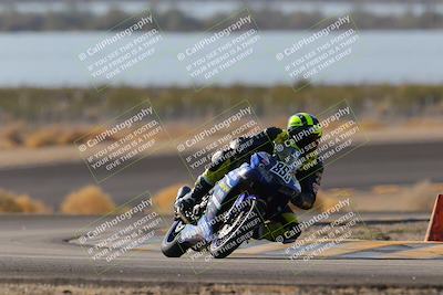 media/Dec-18-2022-SoCal Trackdays (Sun) [[8099a50955]]/Turn 14 (940am)/